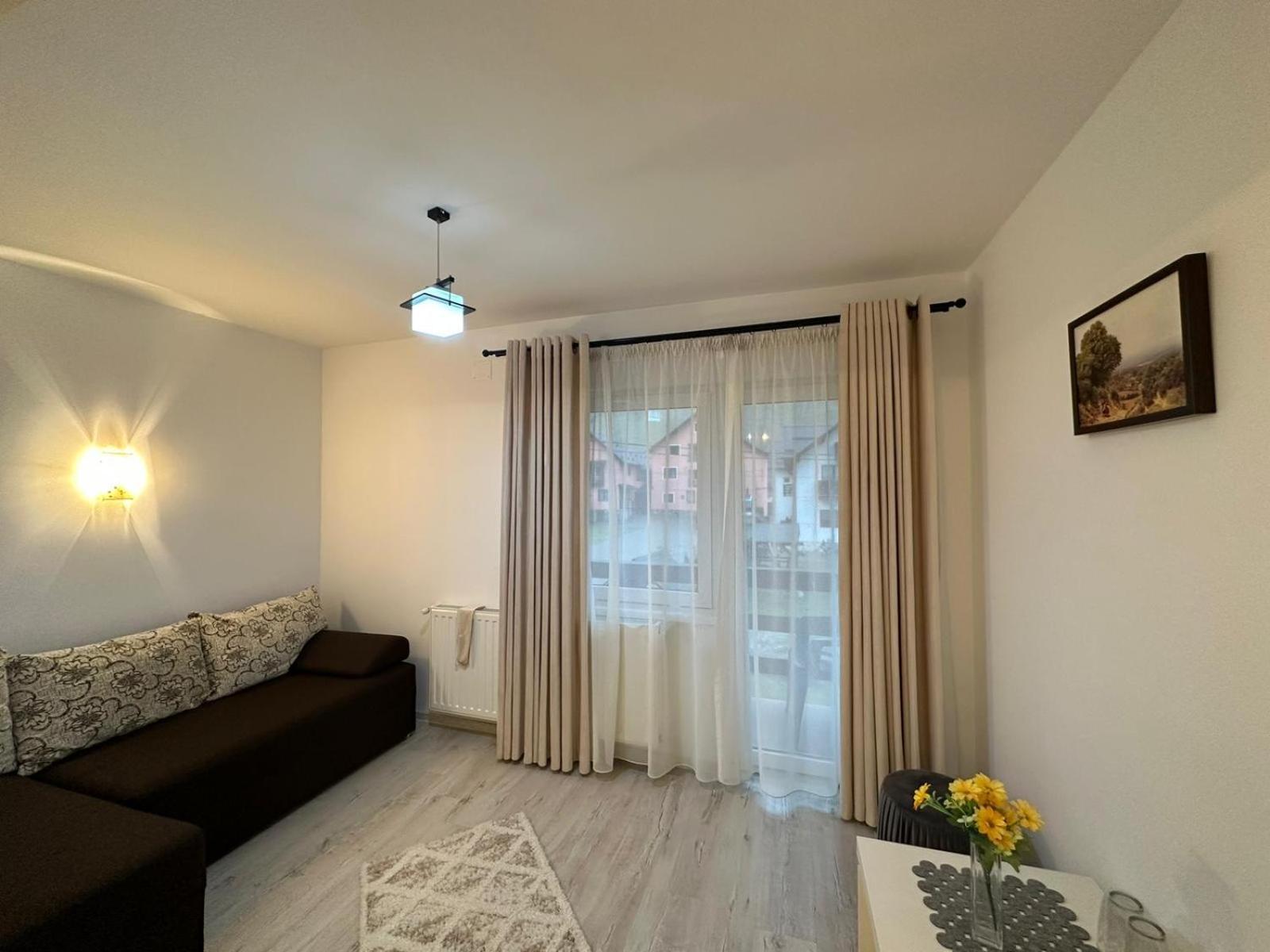 Casuta De Langa Izvor Hotell Moeciu De Sus Exteriör bild