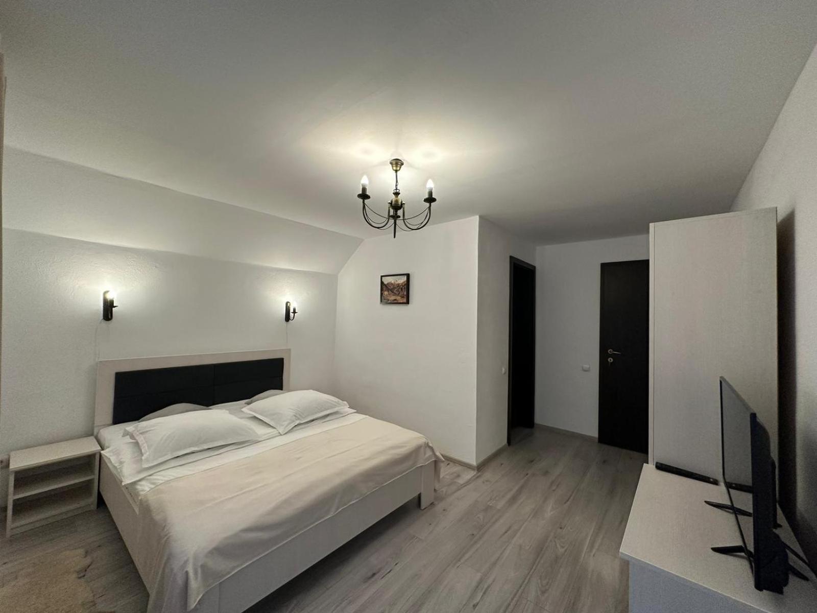 Casuta De Langa Izvor Hotell Moeciu De Sus Exteriör bild