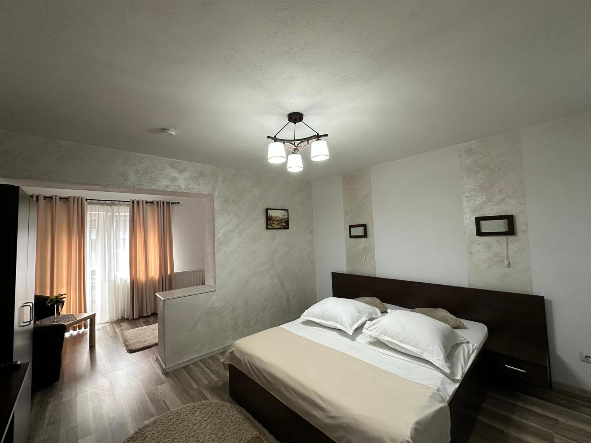 Casuta De Langa Izvor Hotell Moeciu De Sus Exteriör bild
